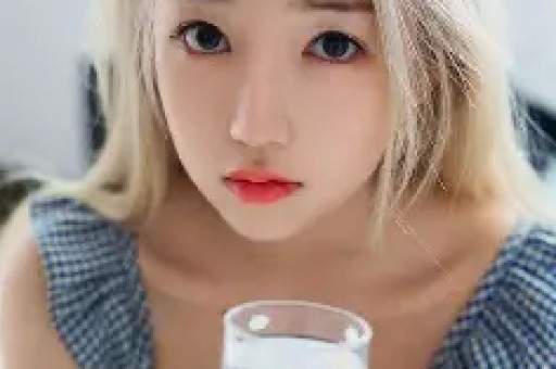 一手好牌打稀碎 三料影后马苏 被黑人驮肩 帮闺蜜撒谎 终究自断前程